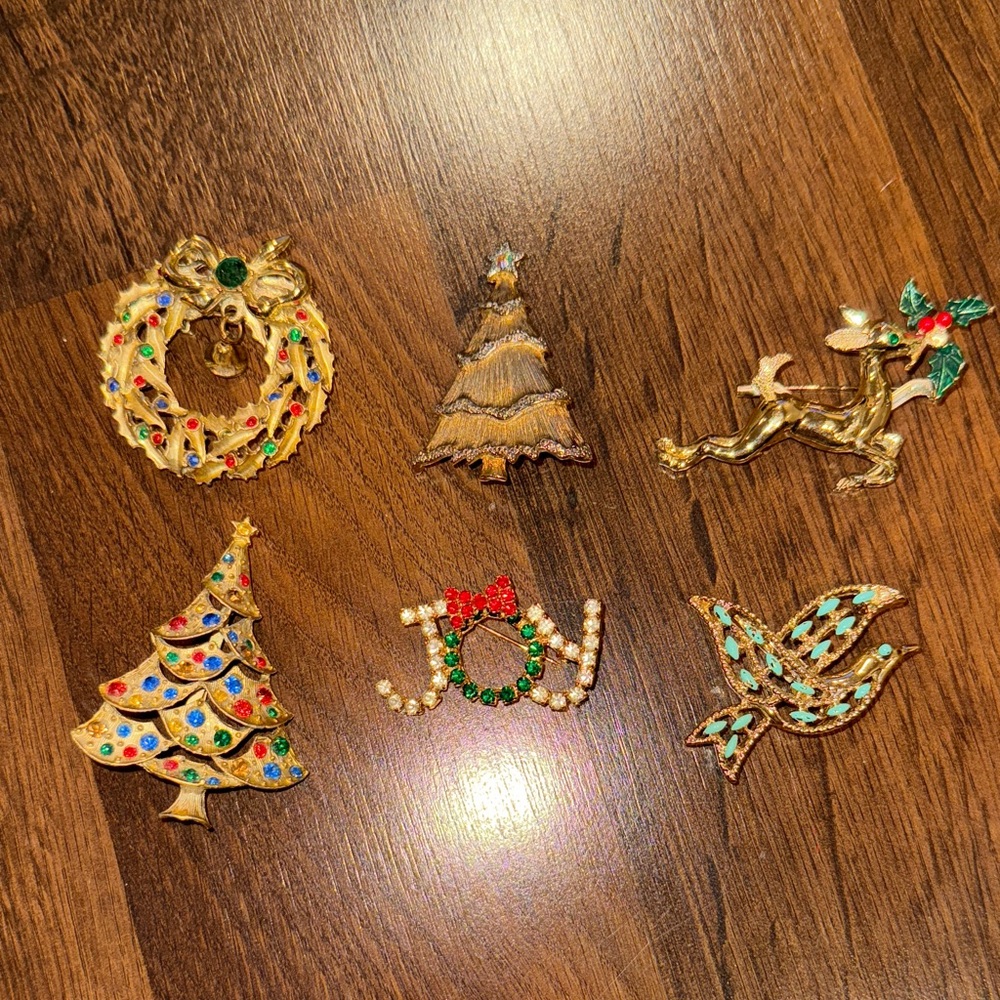 Vintage Festive Holiday Brooch Bundle of 6 Christmas